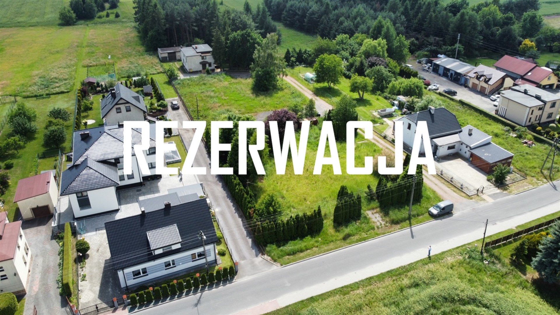 Działka na sprzedaż